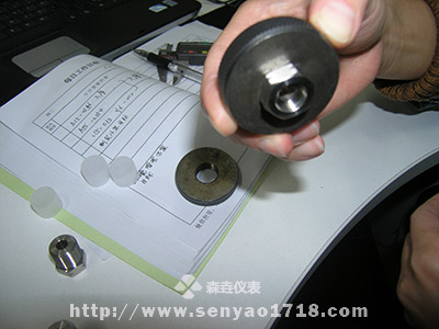 測(cè)量接頭螺紋全部通過(guò)環(huán)規(guī)01.jpg