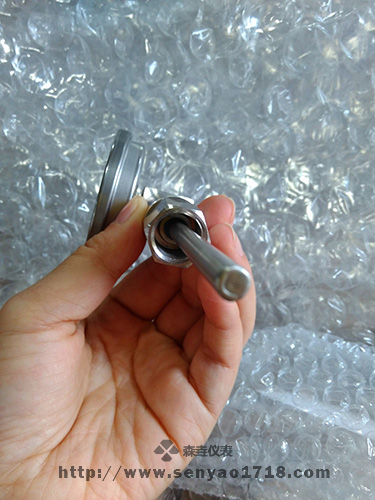 什么時(shí)候安裝雙金屬溫度計(jì)需要用內(nèi)螺紋接頭？